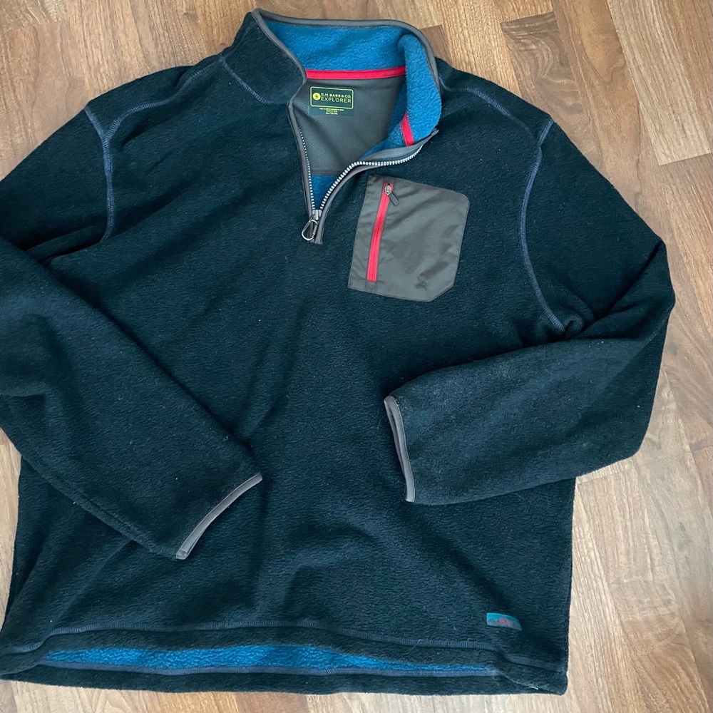 Blue XL men’s pullover. G.H. Bass &Co. excellent condition.